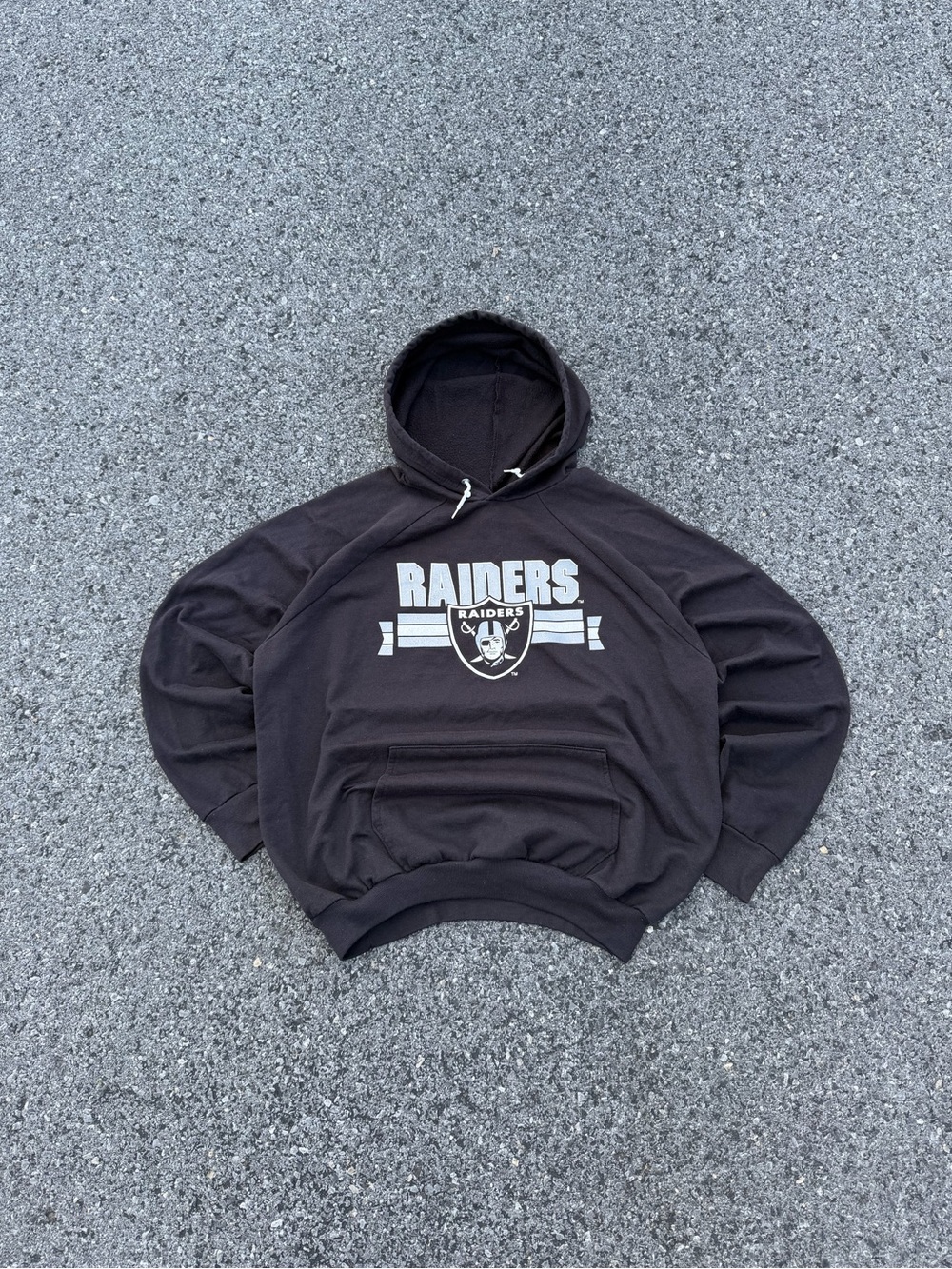 Vintage 90s Oakland Raiders NFL Hoodie Sweatshirt Garan Made in USA Size L?